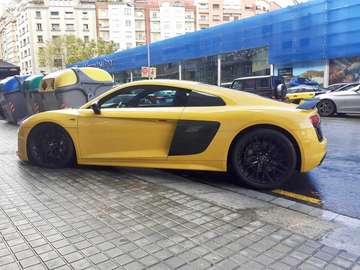 5.2 FSI V10 plus quattro S Tronic