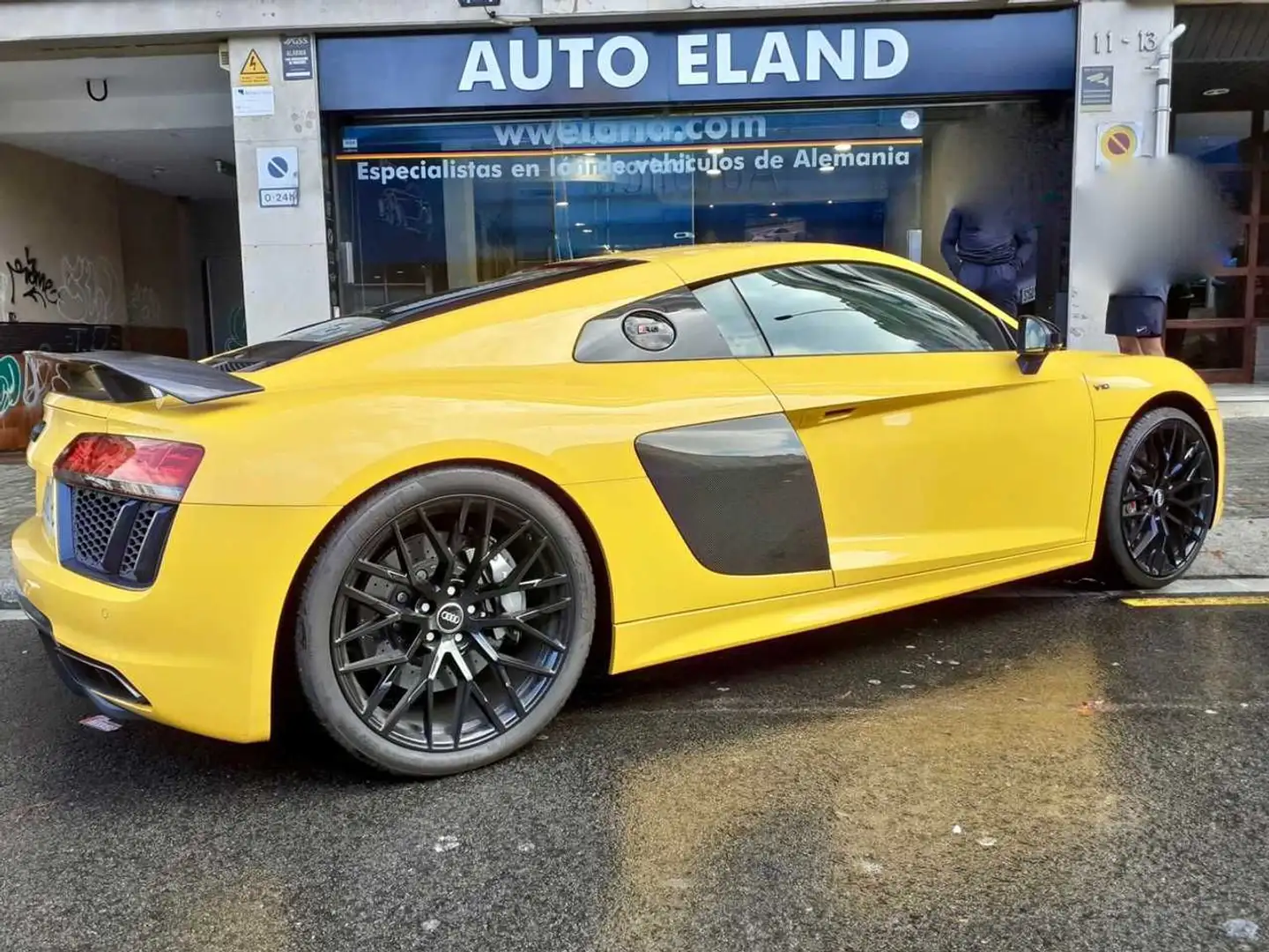 Audi R8 5.2 FSI V10 plus quattro S Tronic Yellow - 2