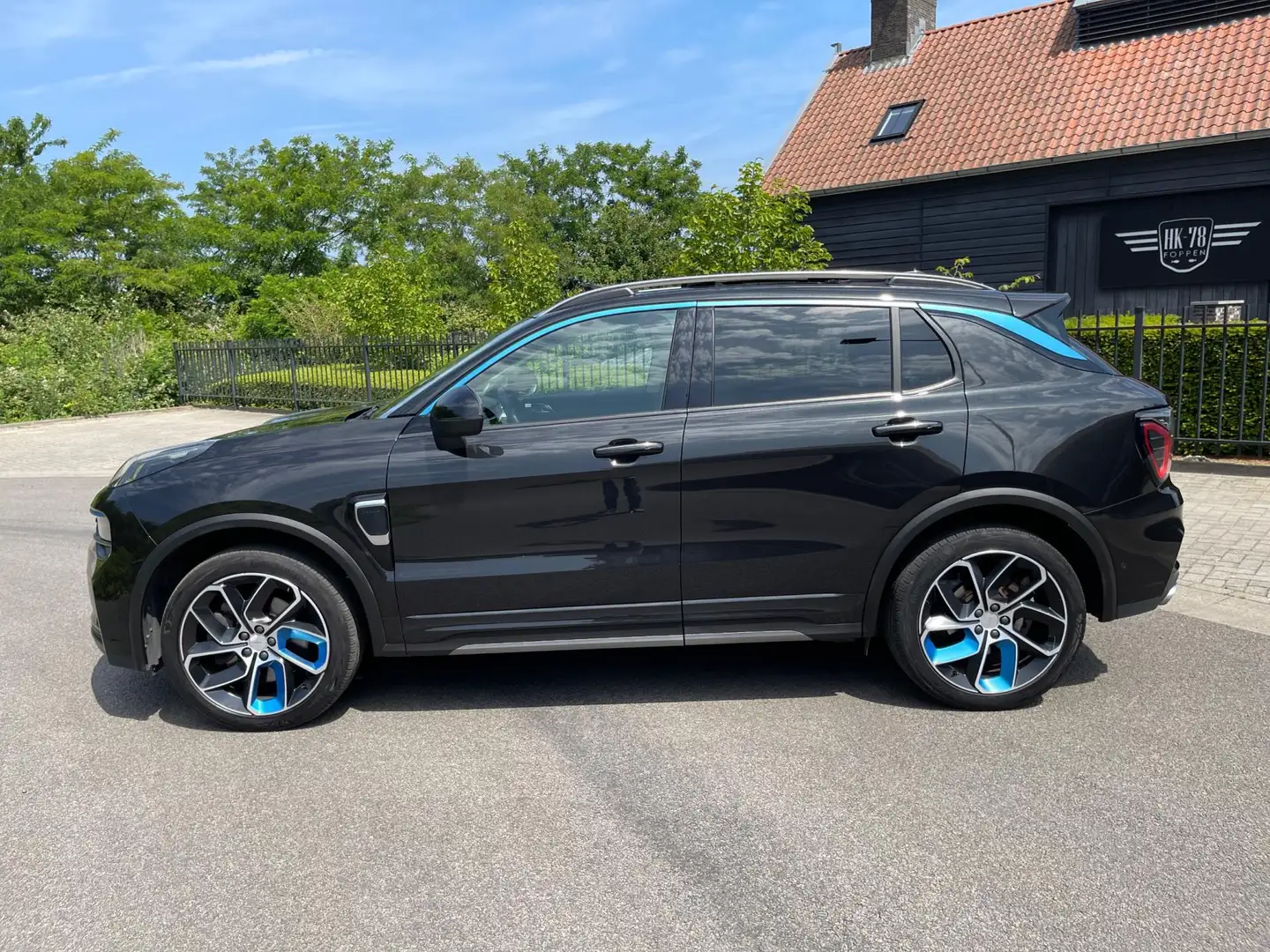 Lynk & Co 01 1.5 Plug-in Hybrid Pano/dak Apple/Carplay Adaptive Schwarz - 2