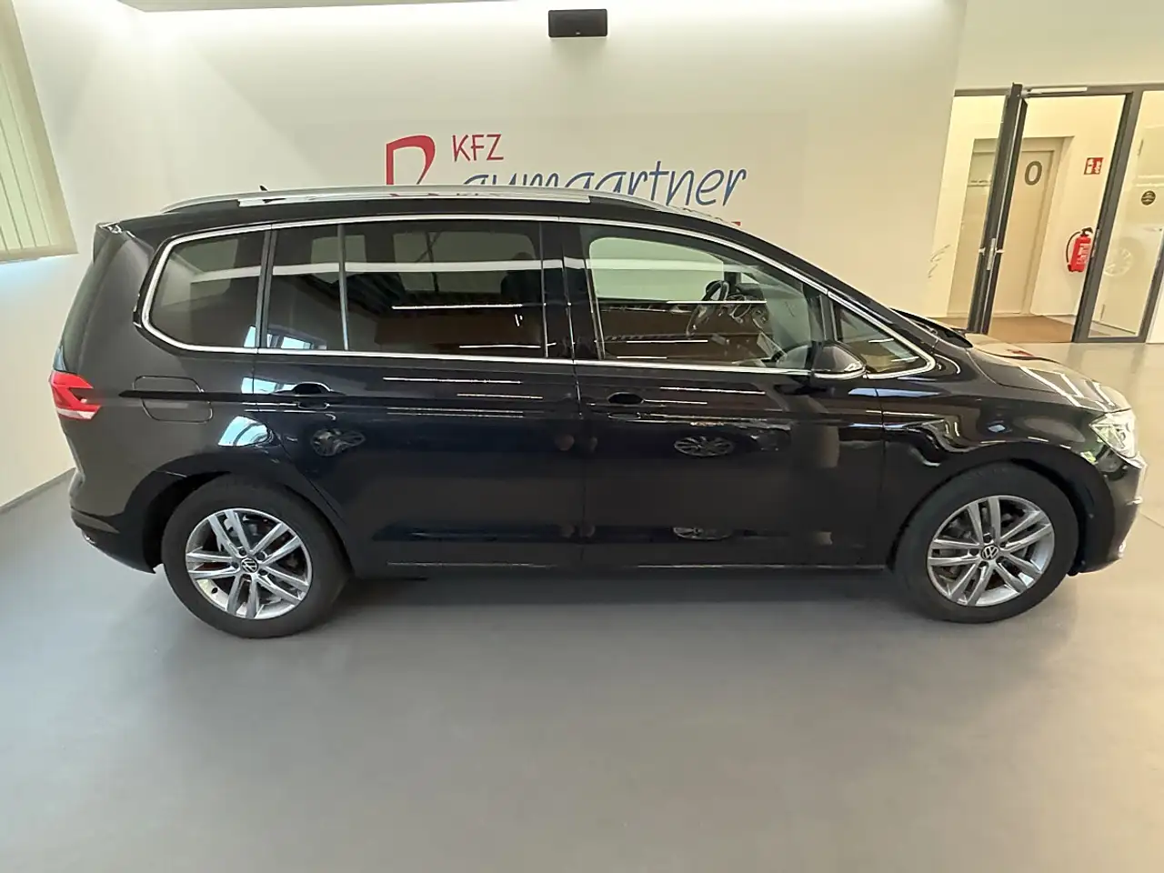 2021 Volkswagen Touran Highline 2,0TDI *LED*Kurvenlicht*NAVI*ACC*PANO*..., photograph 3