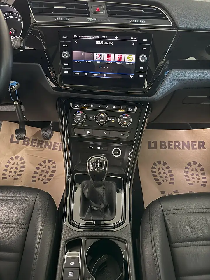 2021 Volkswagen Touran Highline 2,0TDI *LED*Kurvenlicht*NAVI*ACC*PANO*..., photograph 8