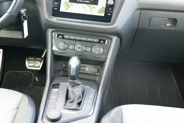 Volkswagen Tiguan view 14