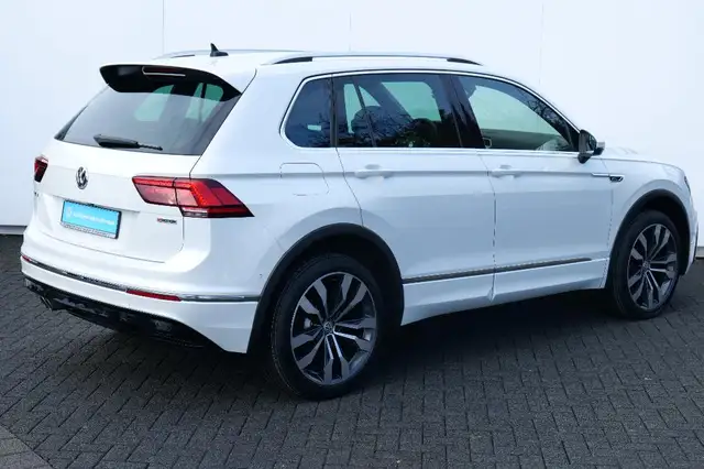 Volkswagen Tiguan view 6