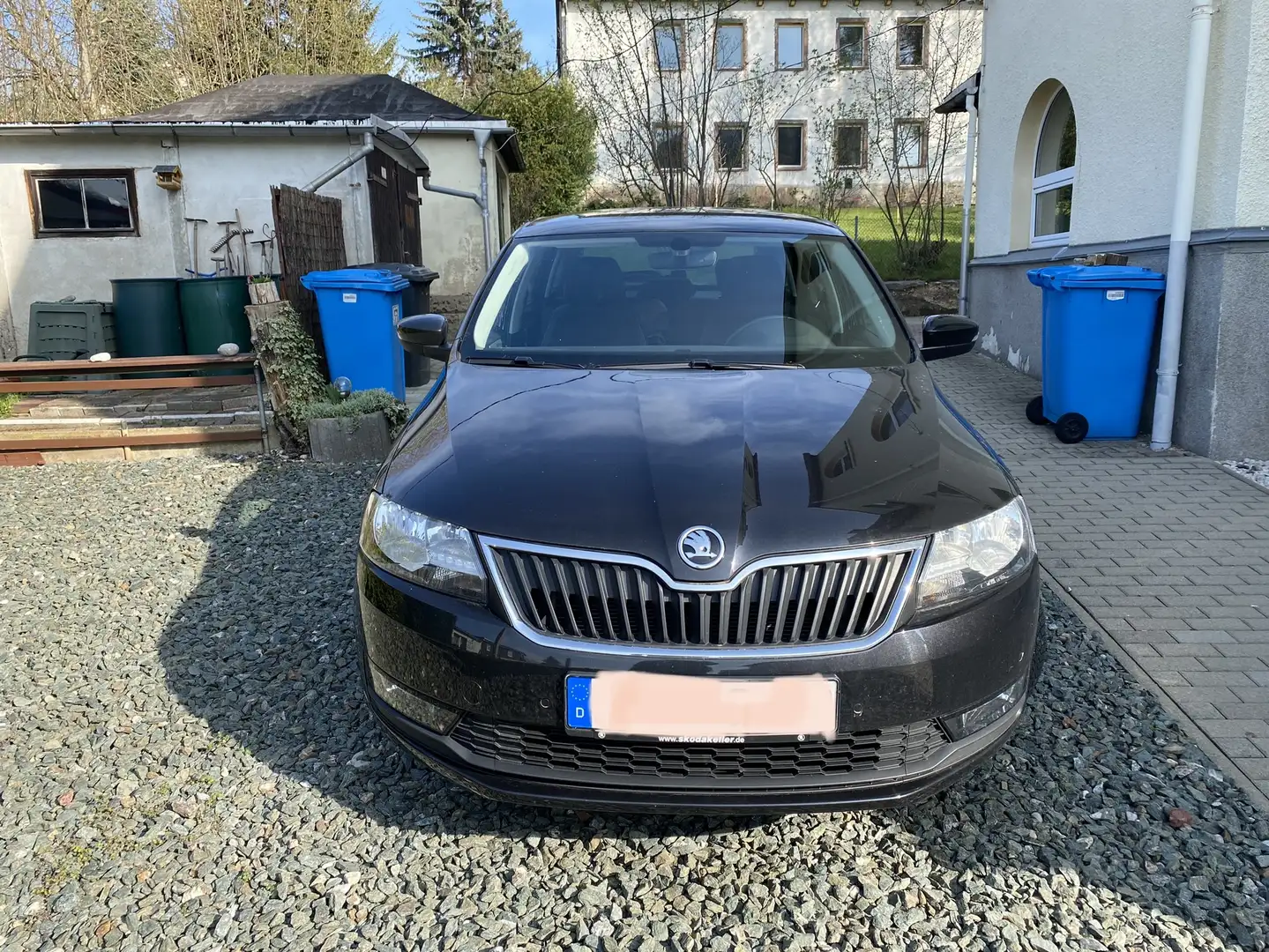 Skoda Rapid/Spaceback Ambition Černá - 2