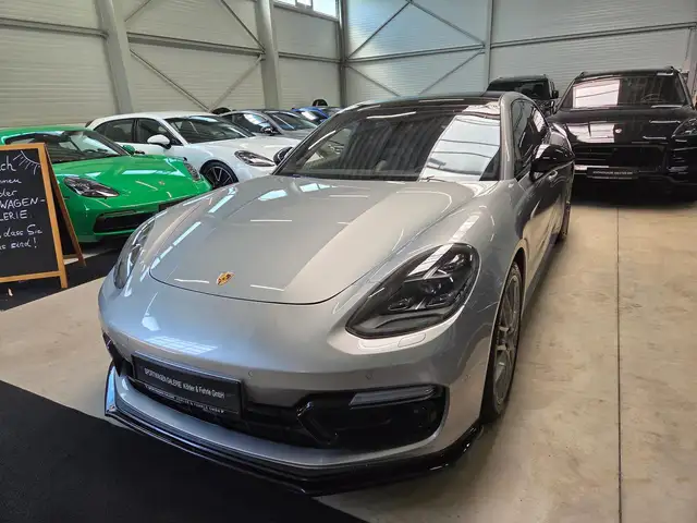 Porsche Panamera view 5