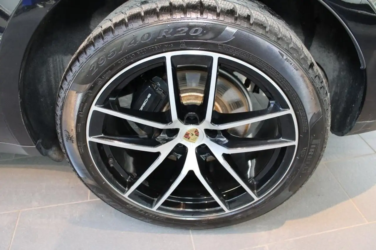 Porsche Macan снимка Porsche Macan