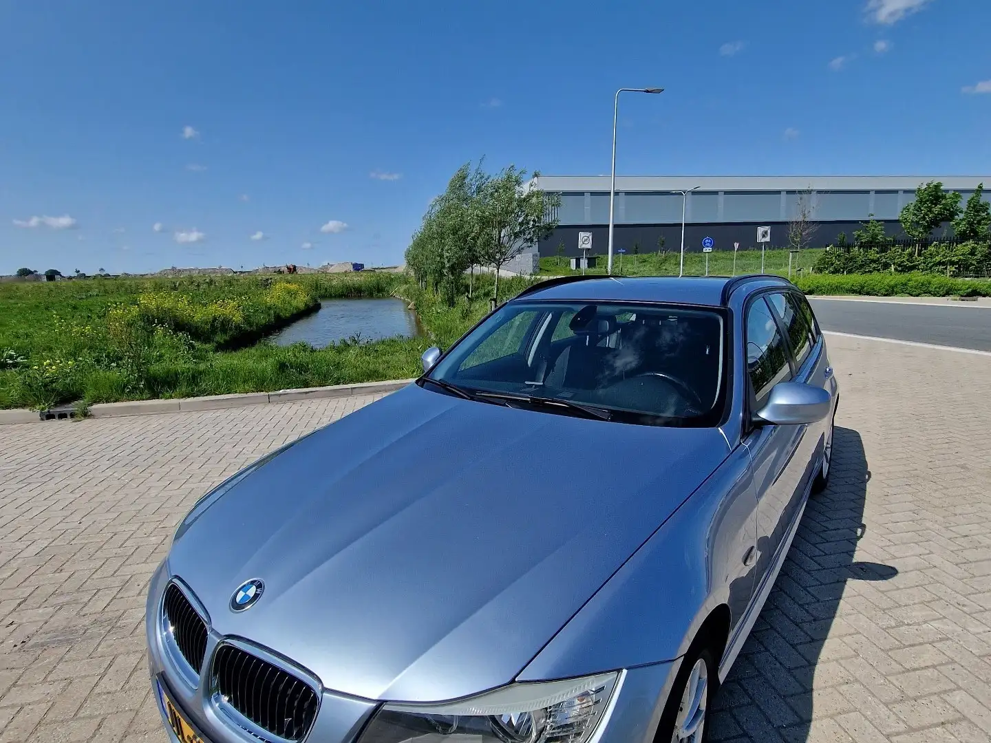 BMW 318 318i Business Line Blauw - 1