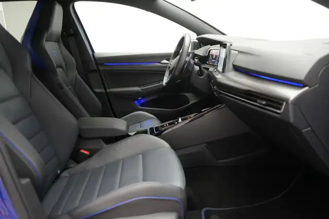 Volkswagen Golf view 6