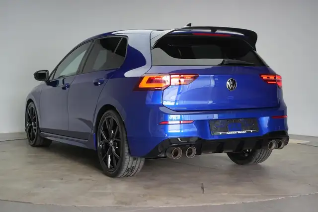 Volkswagen Golf view 4