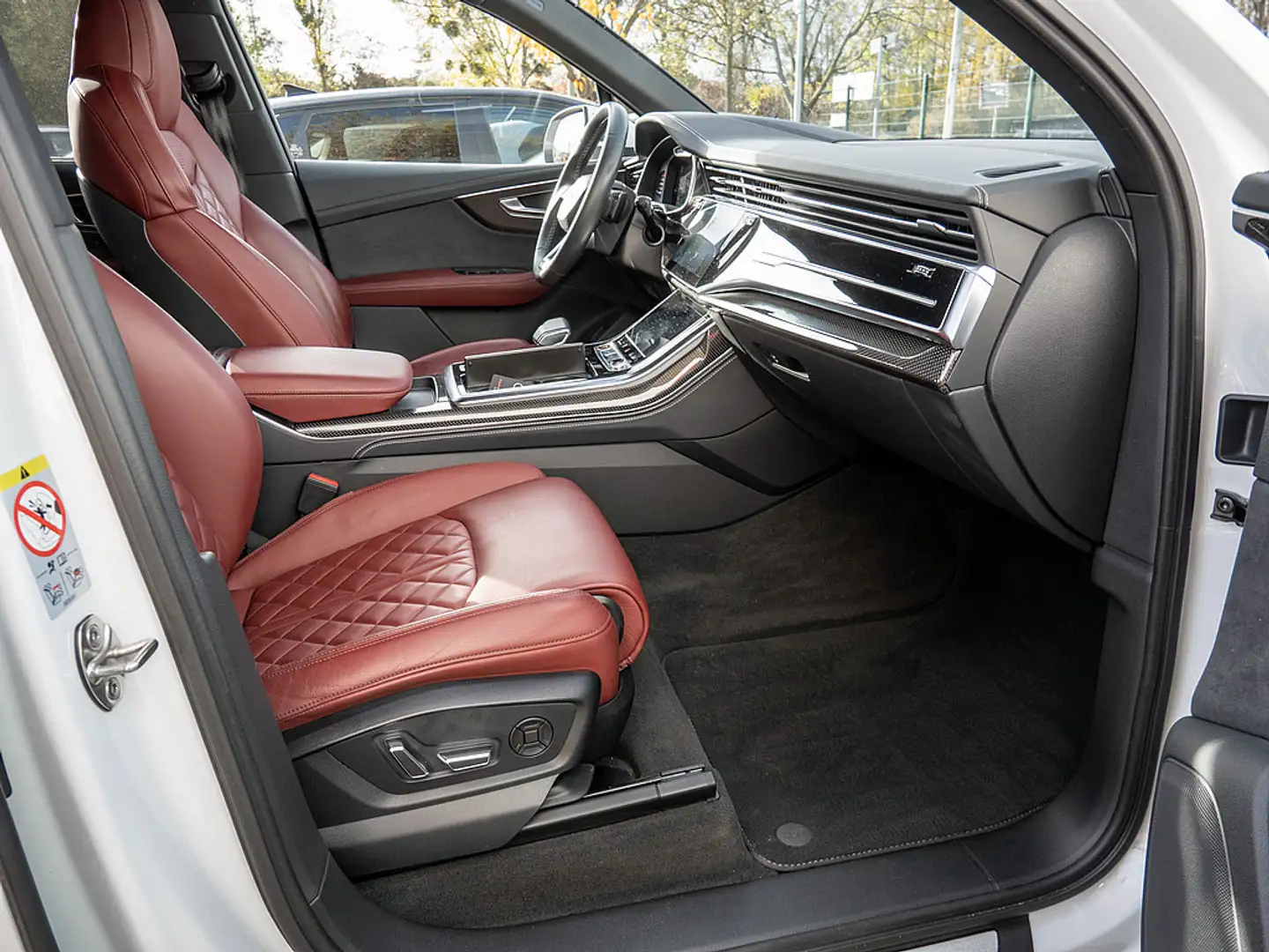 Audi SQ7 TFSI quattro LEDER MATRIX NAVI STANDHZ Белый - 2