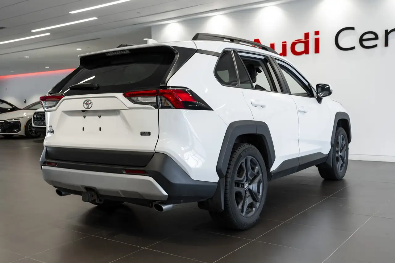 Toyota RAV 4 снимка Toyota RAV 4