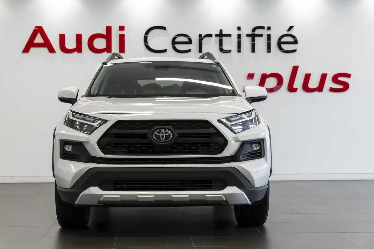 Toyota RAV 4 снимка Toyota RAV 4
