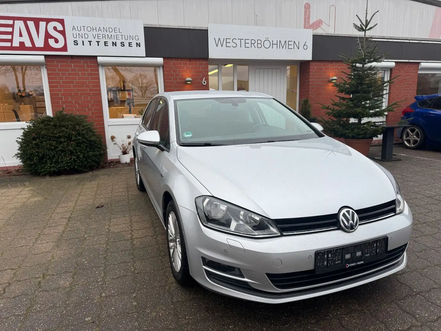 Volkswagen Golf VII Lim. Sondermodell CUP, Standheizung Argent - 1