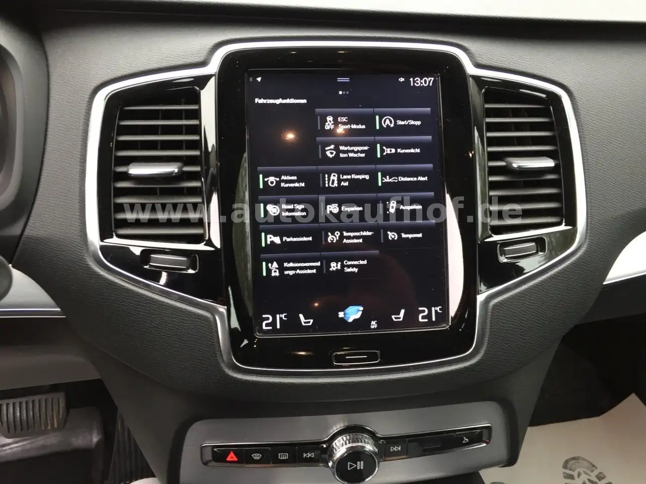 Volvo XC90 — photo 18 sur 23