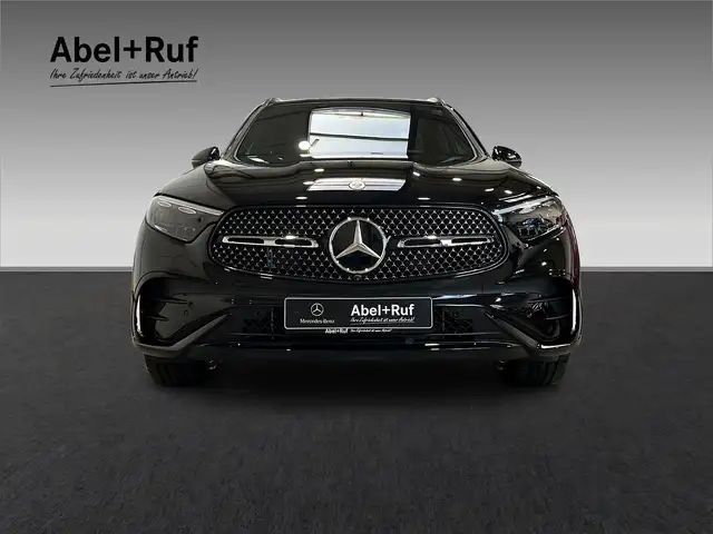 Mercedes-Benz GLC view 2