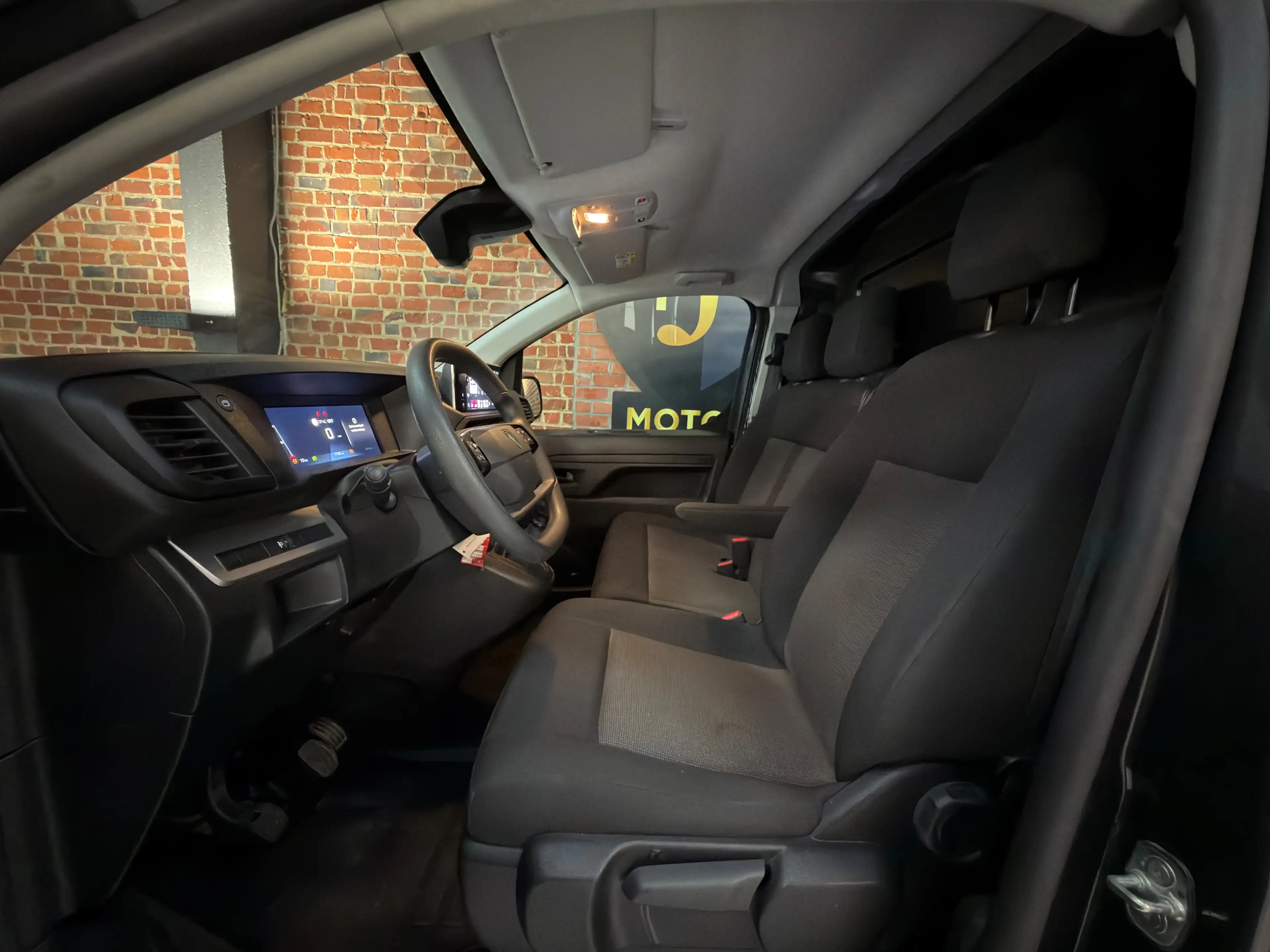 Peugeot Expert Expert 2.0 BlueHDi L2 | CarPlay | Trekhaak — photo 6