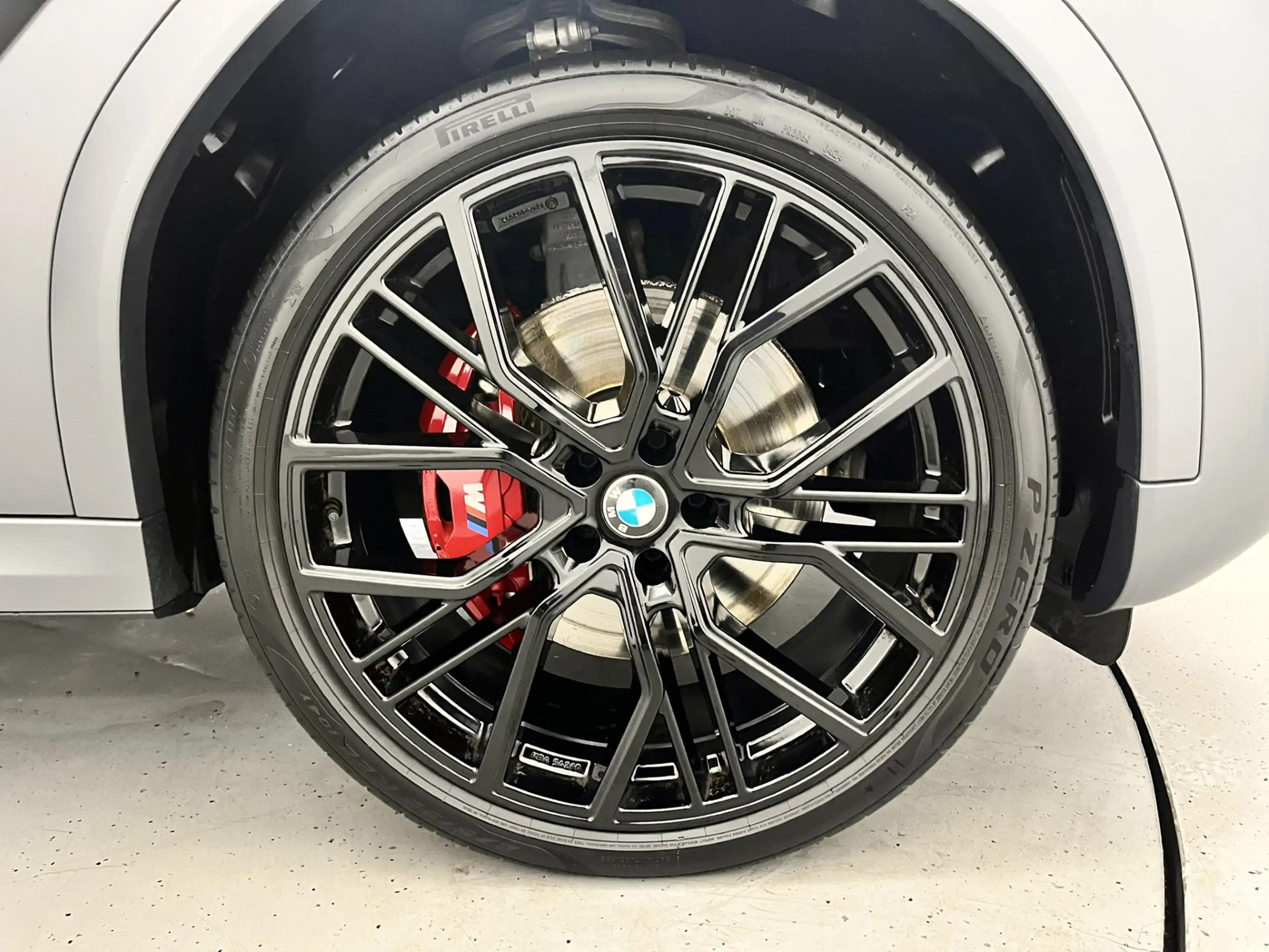 BMW X6 xDrive40i *M-Sport PRO / Innovationspaket / Panorama* — photo 20