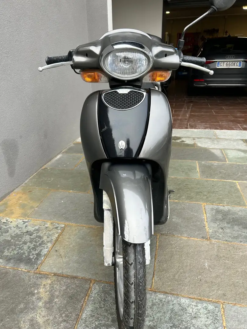 Aprilia Scarabeo 50 4T Grigio - 2