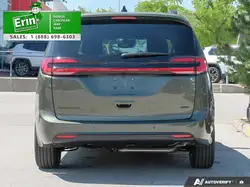 Chrysler Pacifica 2027