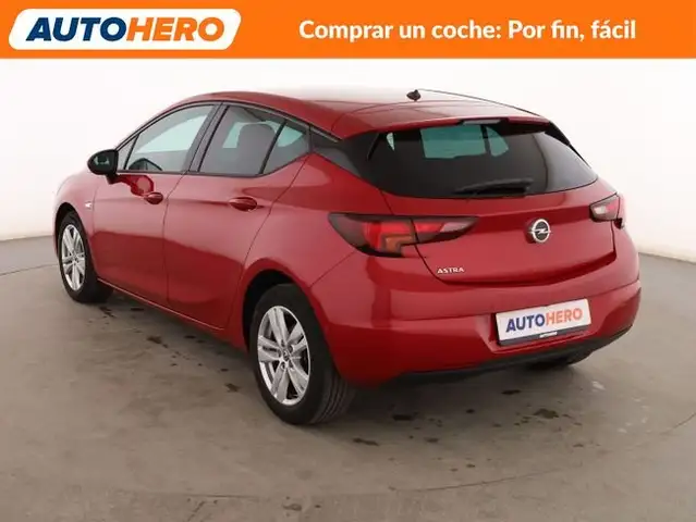 Opel Astra view 4