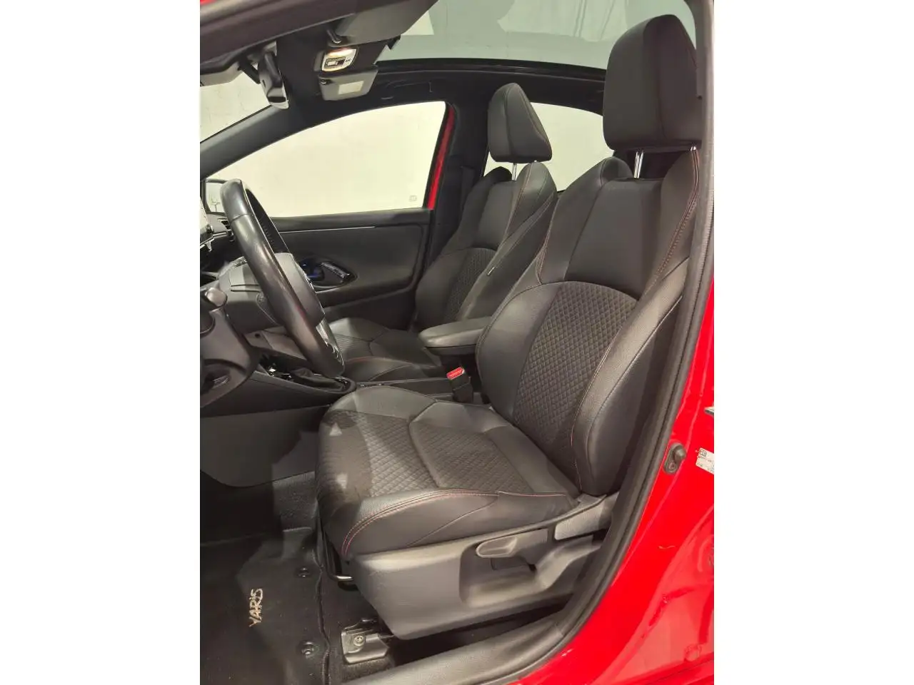 Toyota Yaris Yaris — photo 10