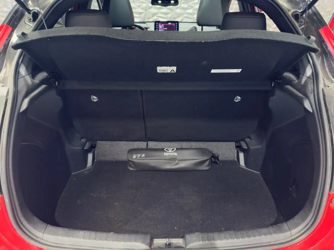 Toyota Yaris Yaris — photo 12