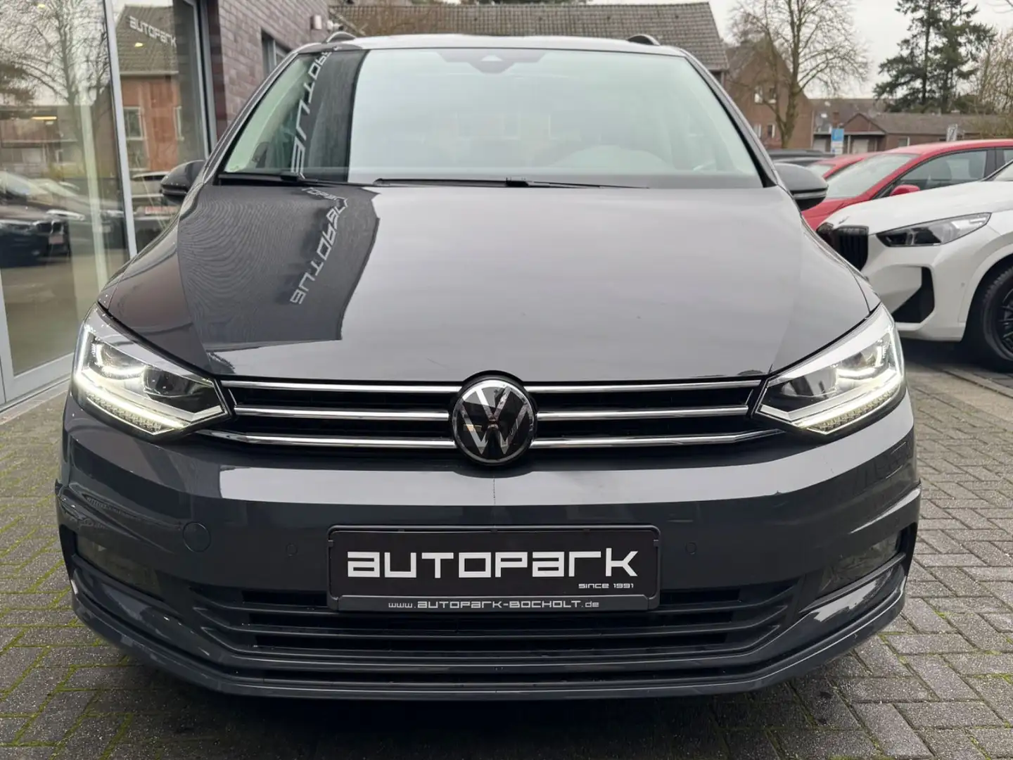 Volkswagen Touran Business PANO StHz DYNAUDIO AHK EasyOpen Grau - 2