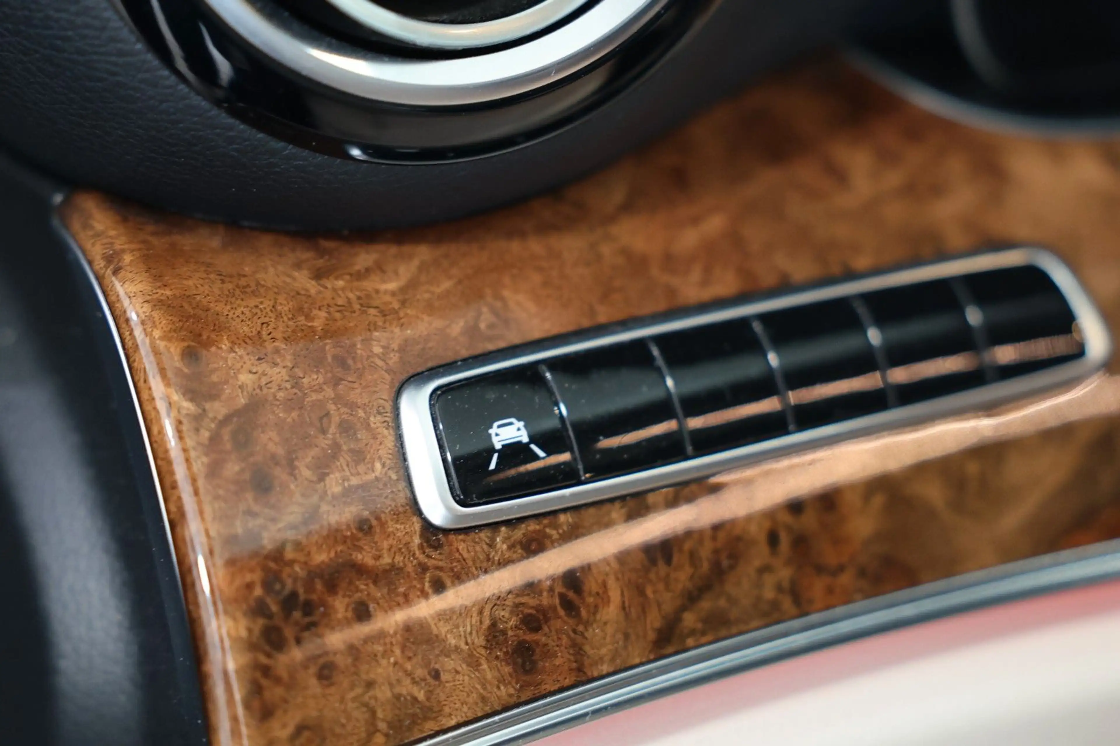 Mercedes-Benz E 220 d T-Modell Avantgarde* MultiBeam*KAM*Navi — photo 9
