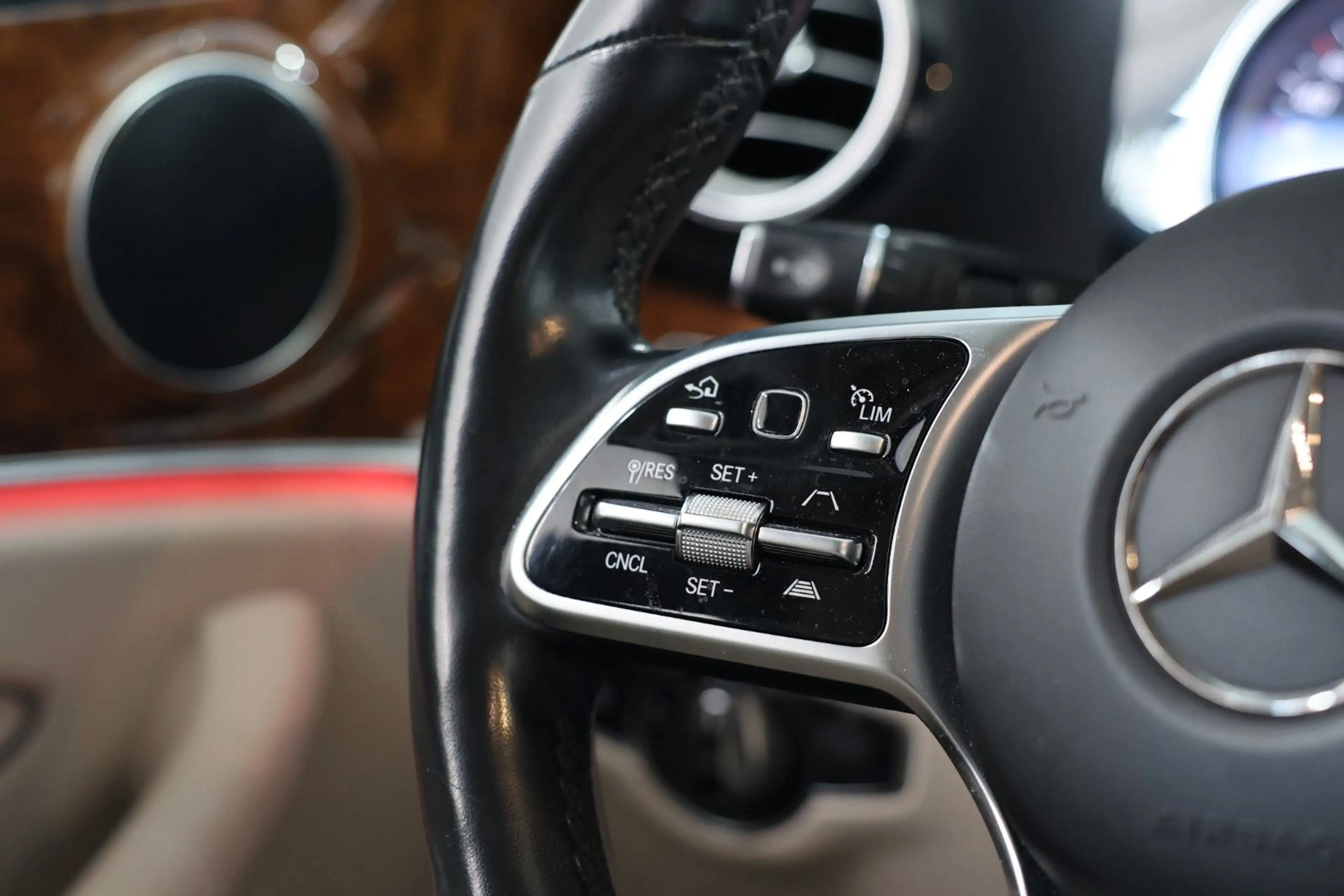 Mercedes-Benz E 220 d T-Modell Avantgarde* MultiBeam*KAM*Navi — photo 14