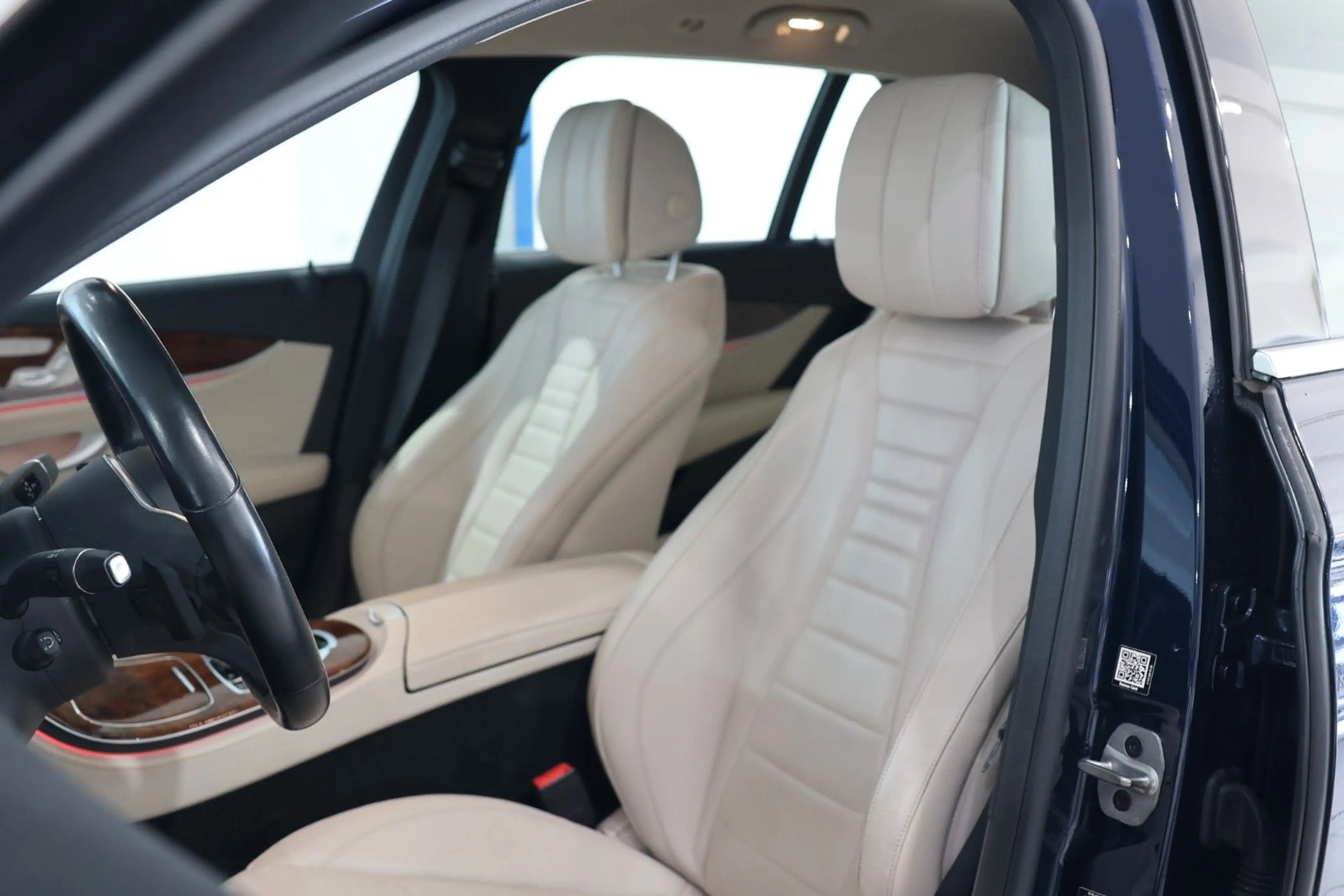 Mercedes-Benz E 220 d T-Modell Avantgarde* MultiBeam*KAM*Navi — photo 13