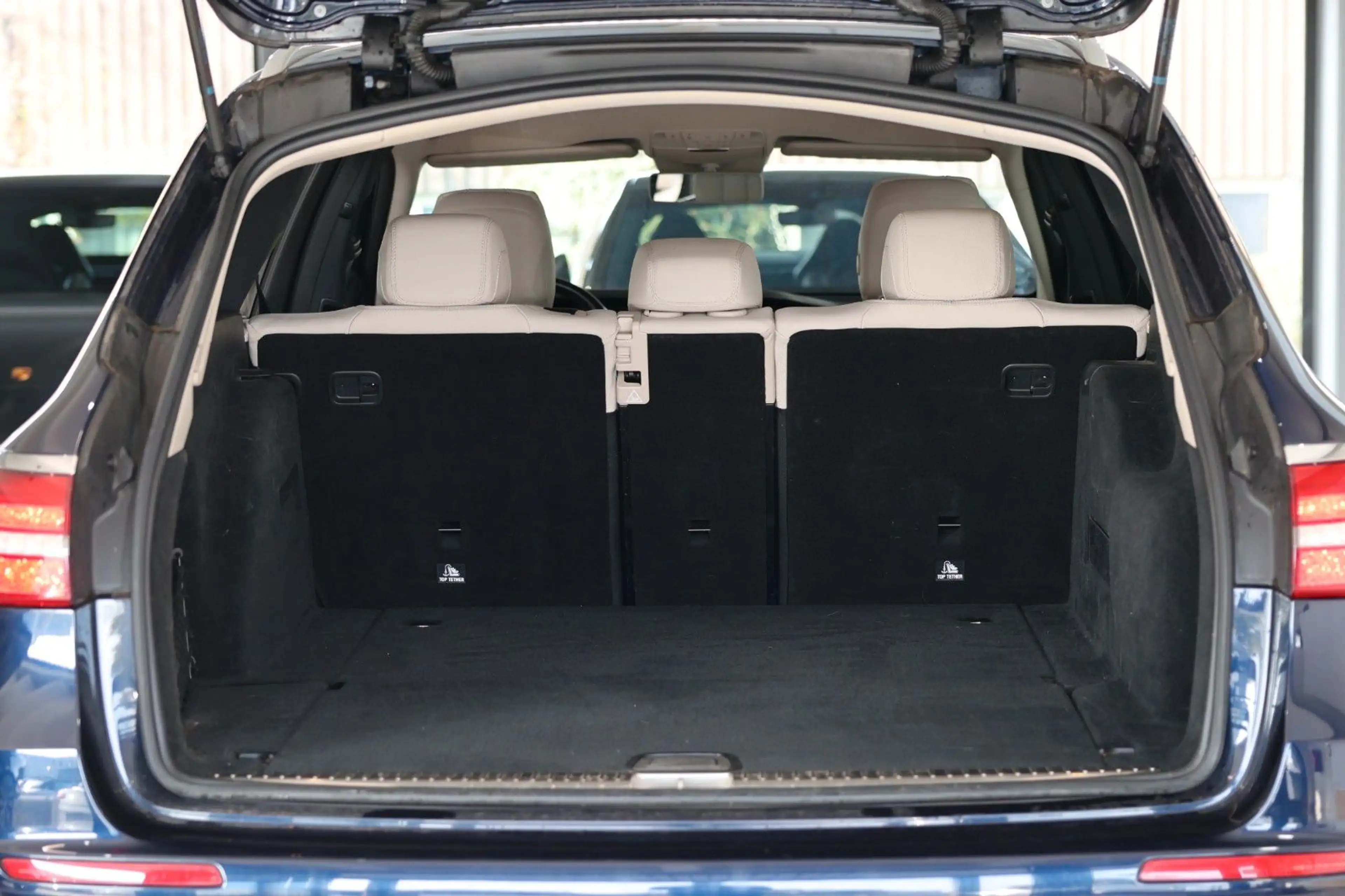 Mercedes-Benz E 220 d T-Modell Avantgarde* MultiBeam*KAM*Navi — photo 26