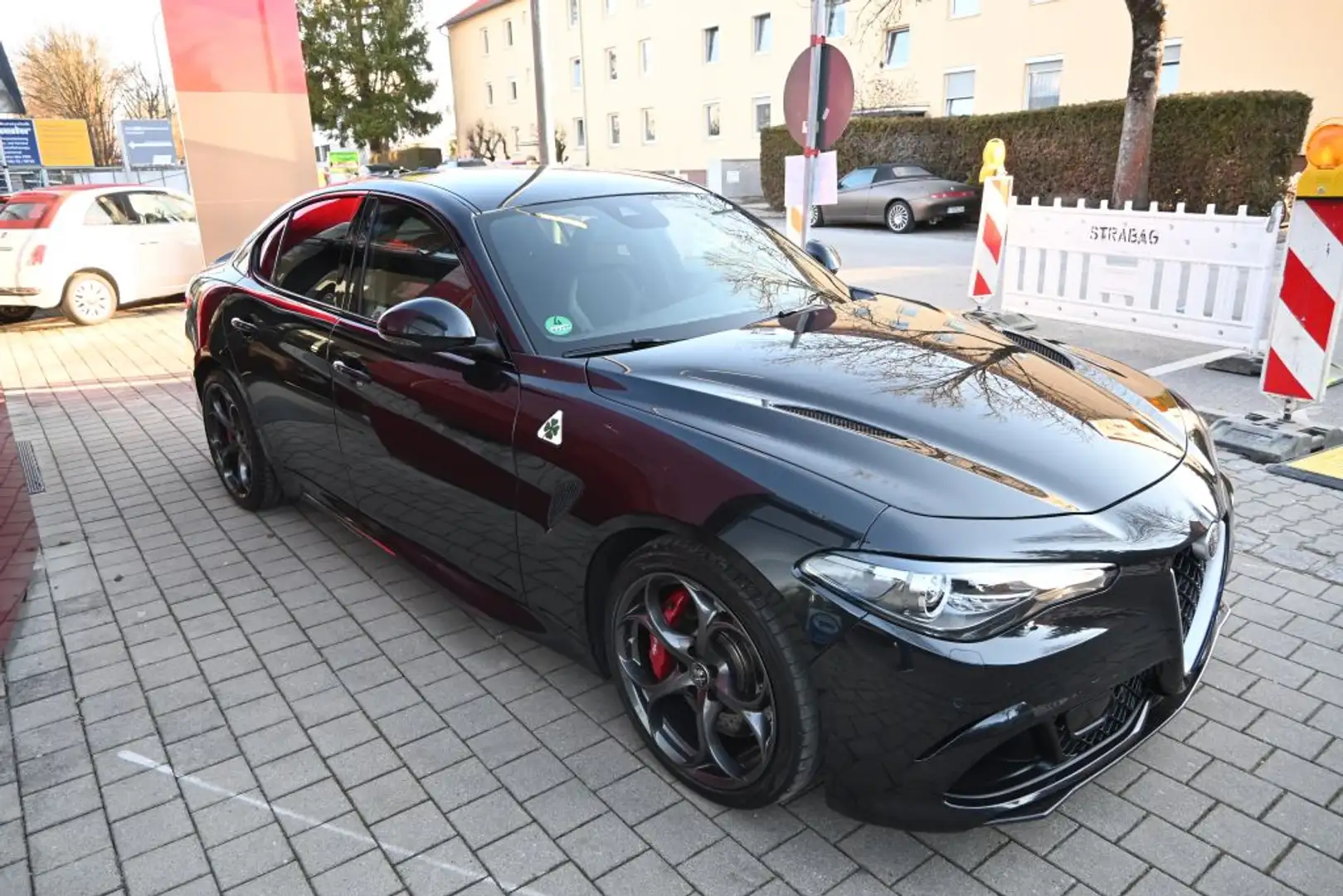 Alfa Romeo Giulia GIULIA QUADRIFOGLIO U-FREI CARBON KD NEU Fekete - 2