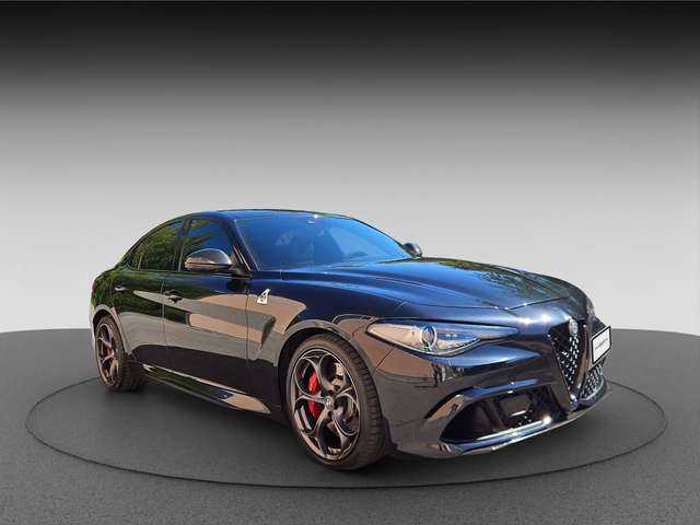 Alfa Romeo Giulia GIULIA QUADRIFOGLIO U-FREI CARBON KD NEU