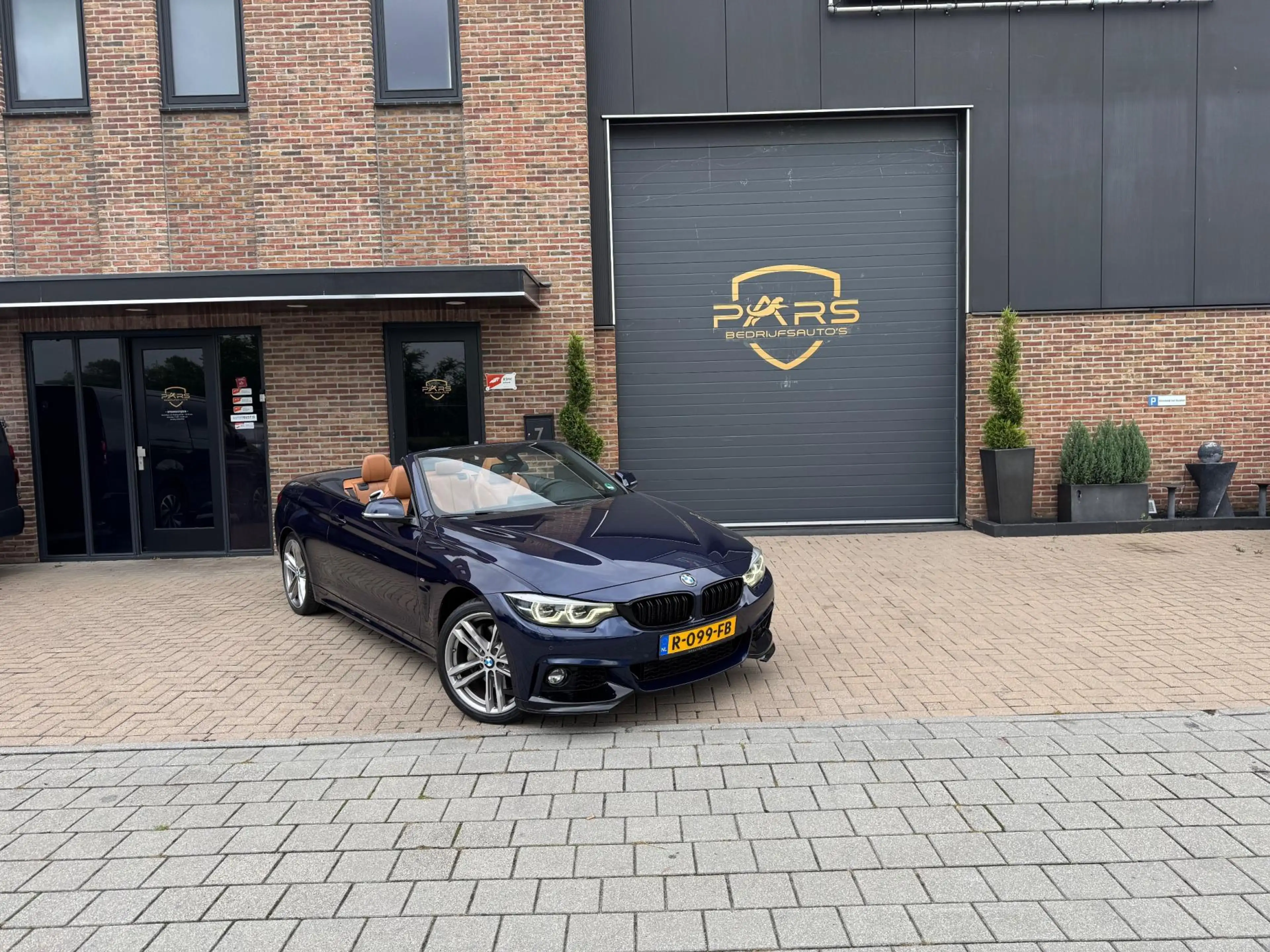 BMW 435 4-serie Cabrio 435d xDrive High Executive — photo 9