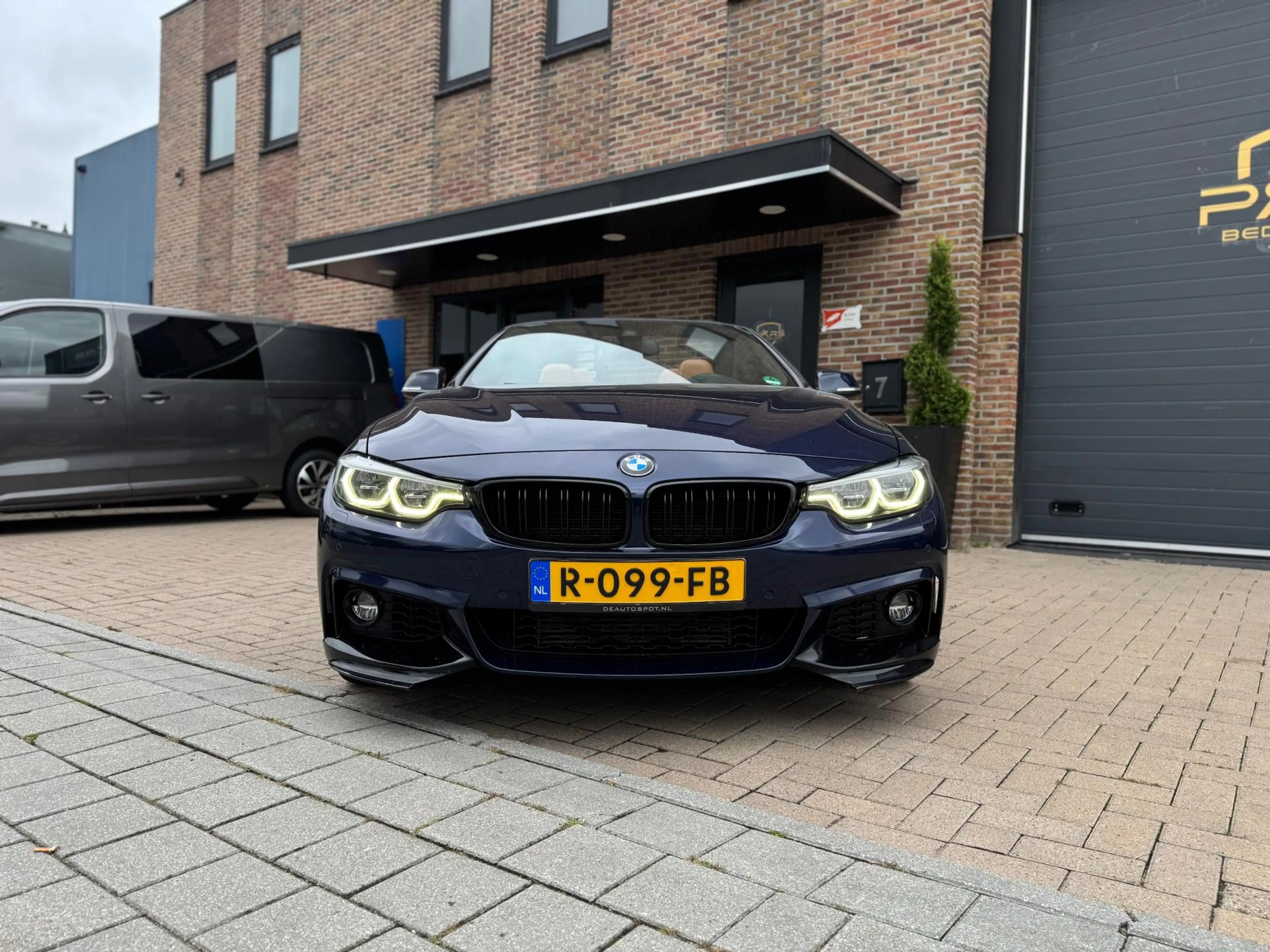 BMW 435 4-serie Cabrio 435d xDrive High Executive — photo 10
