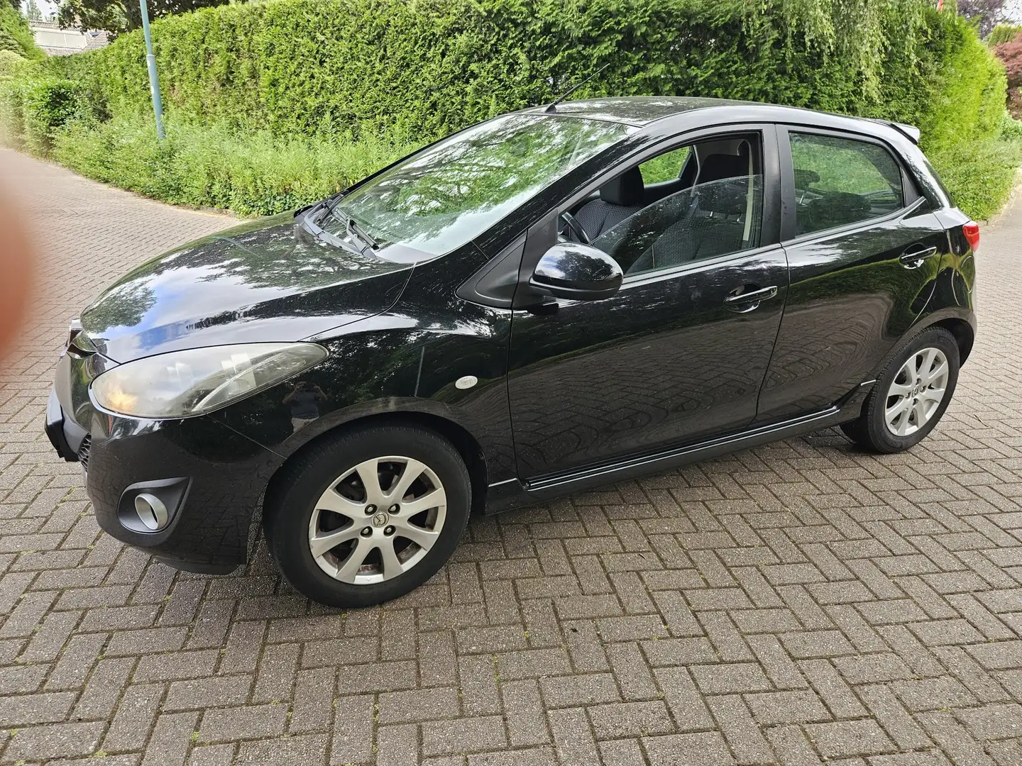 Mazda 2 1.3 BIFUEL GT-M Line Lpg 2012 €1500 Zwart - 2