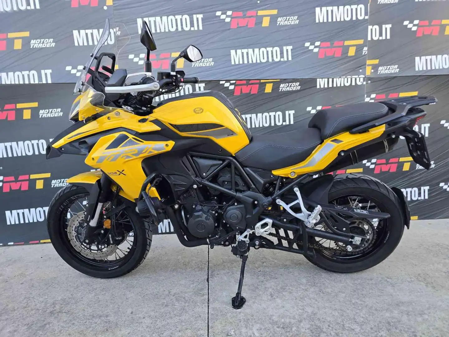 Benelli TRK 502 kw 35 Export Video 360 Giallo - 2