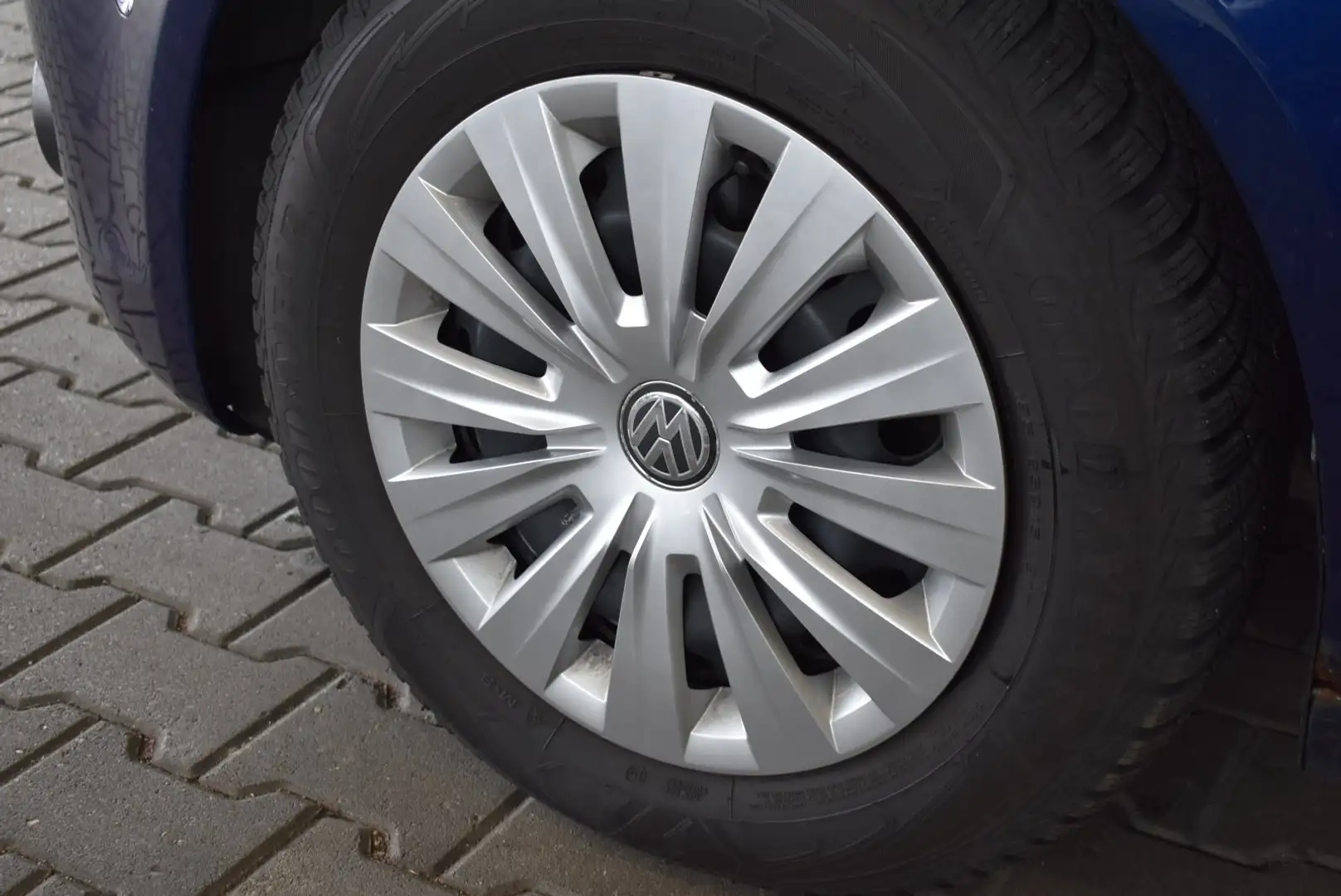 Volkswagen Golf Plus 2.0 TDI Match Schiebedach AHK Kamera Blau - 2