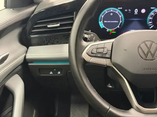 Volkswagen Passat view 15