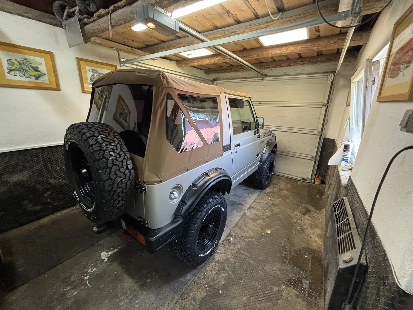 Suzuki SJ Samurai Gümüş rengi - 2