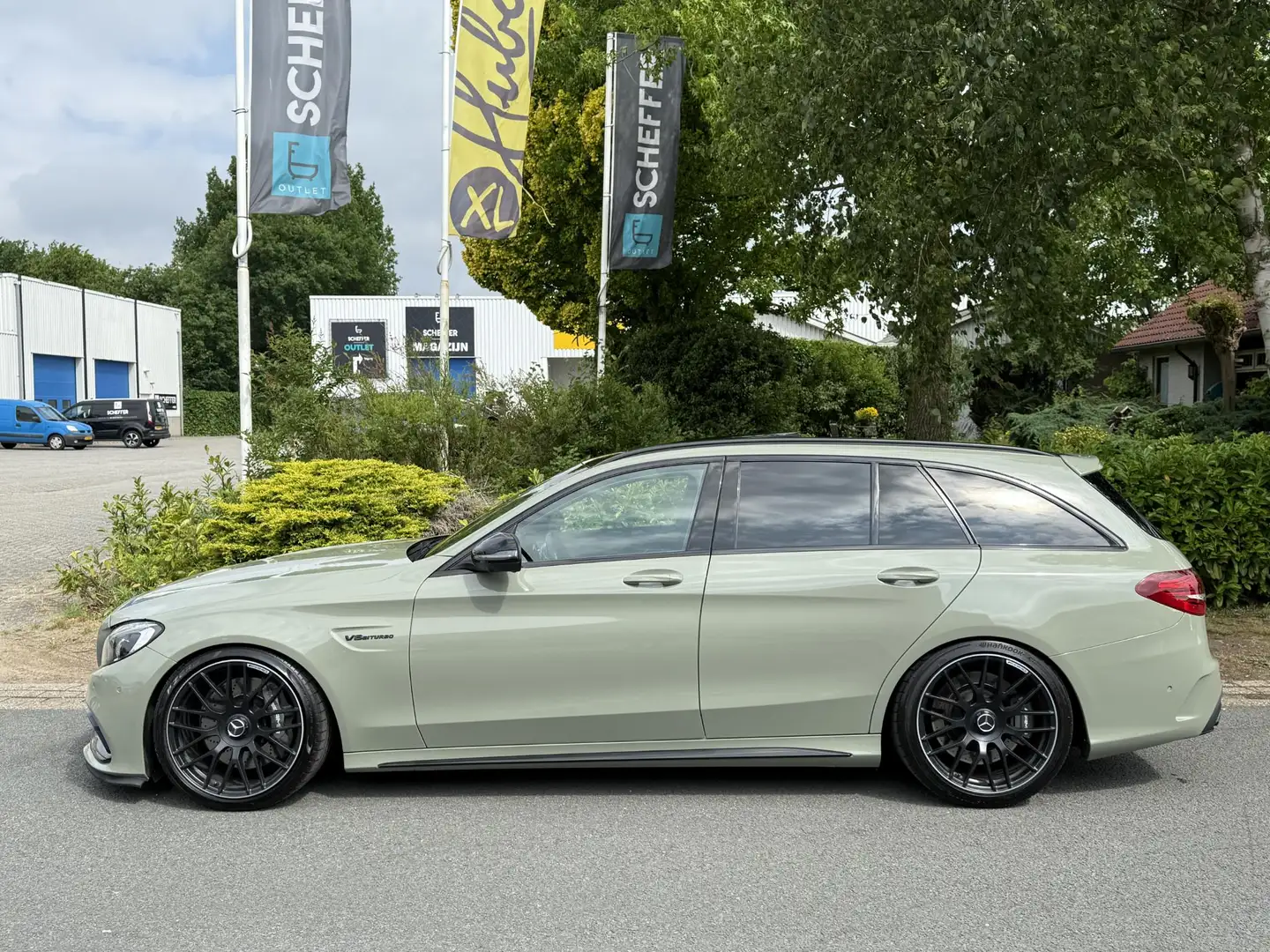 Mercedes-Benz C 63 AMG 476PK Burmester•Pano•KW-Schroefset - 2