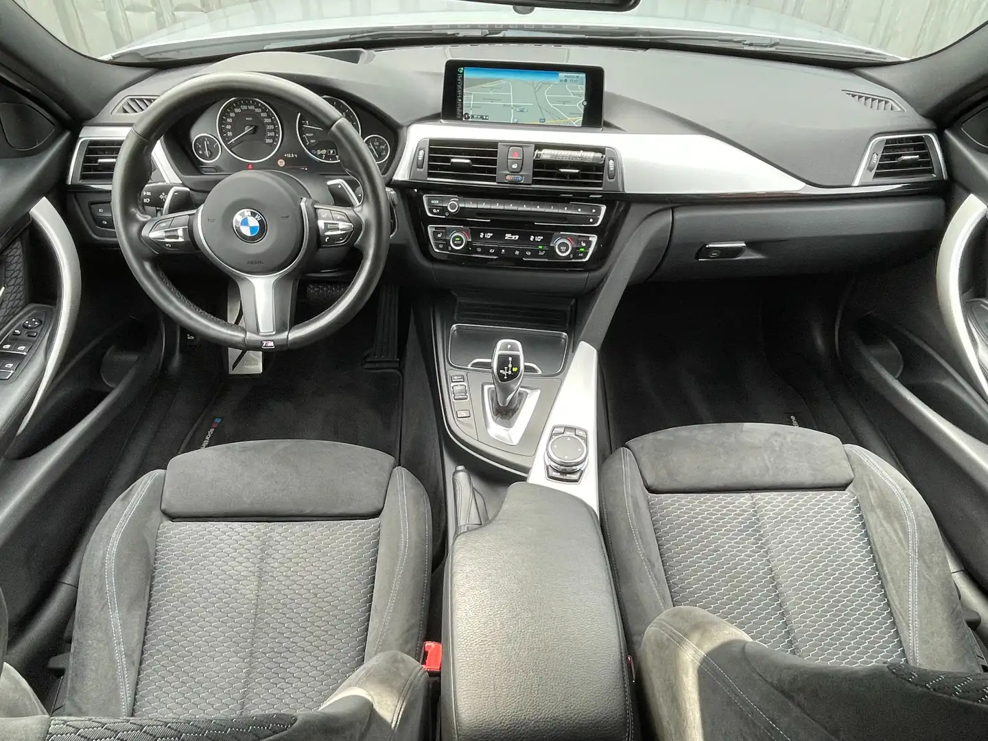 BMW 340 i M Sport Touring Aut.  * M Sport Paket * Gris - 2