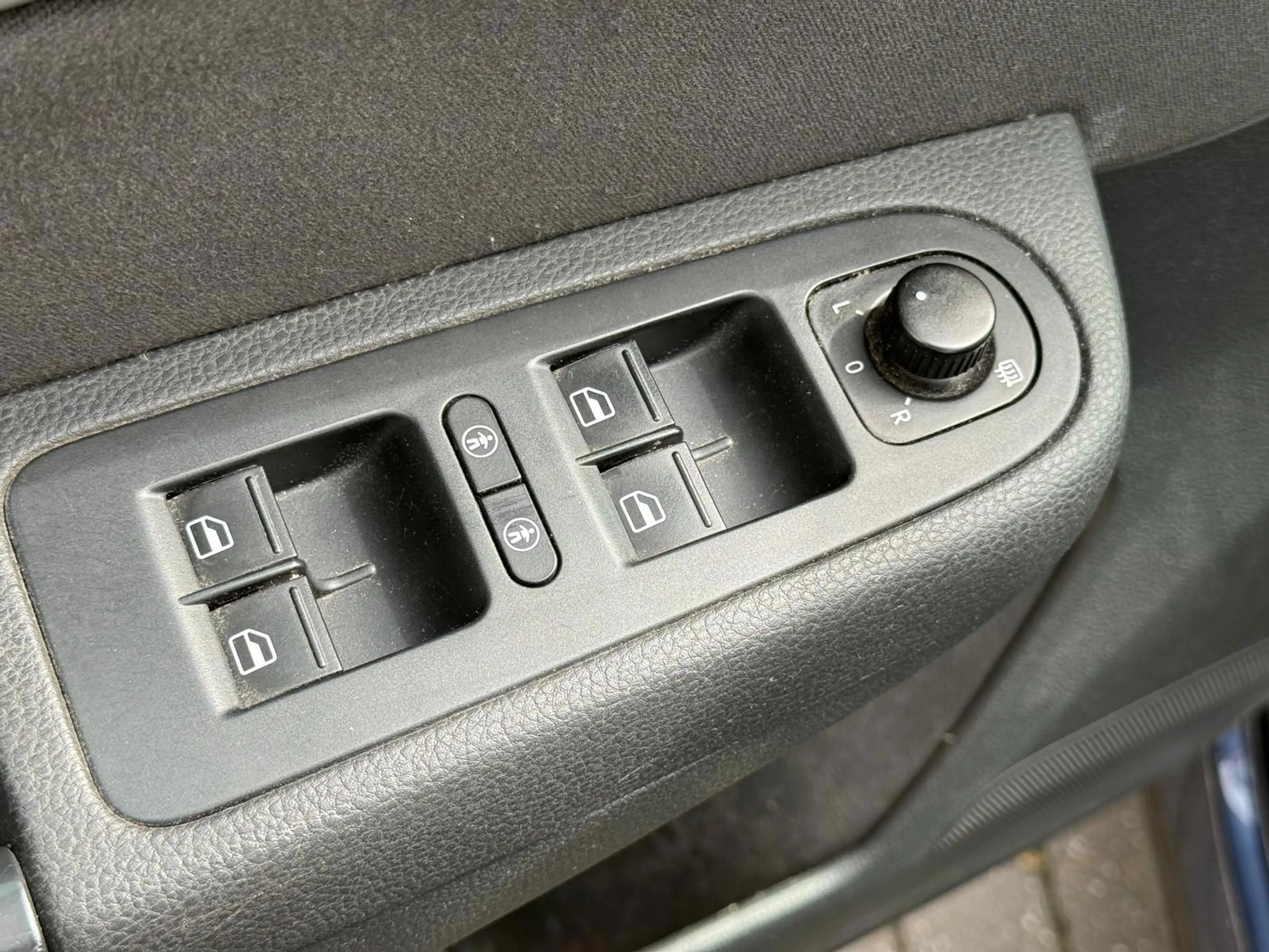 Volkswagen Sharan 1.4 TSI DSG Trendline — photo 16