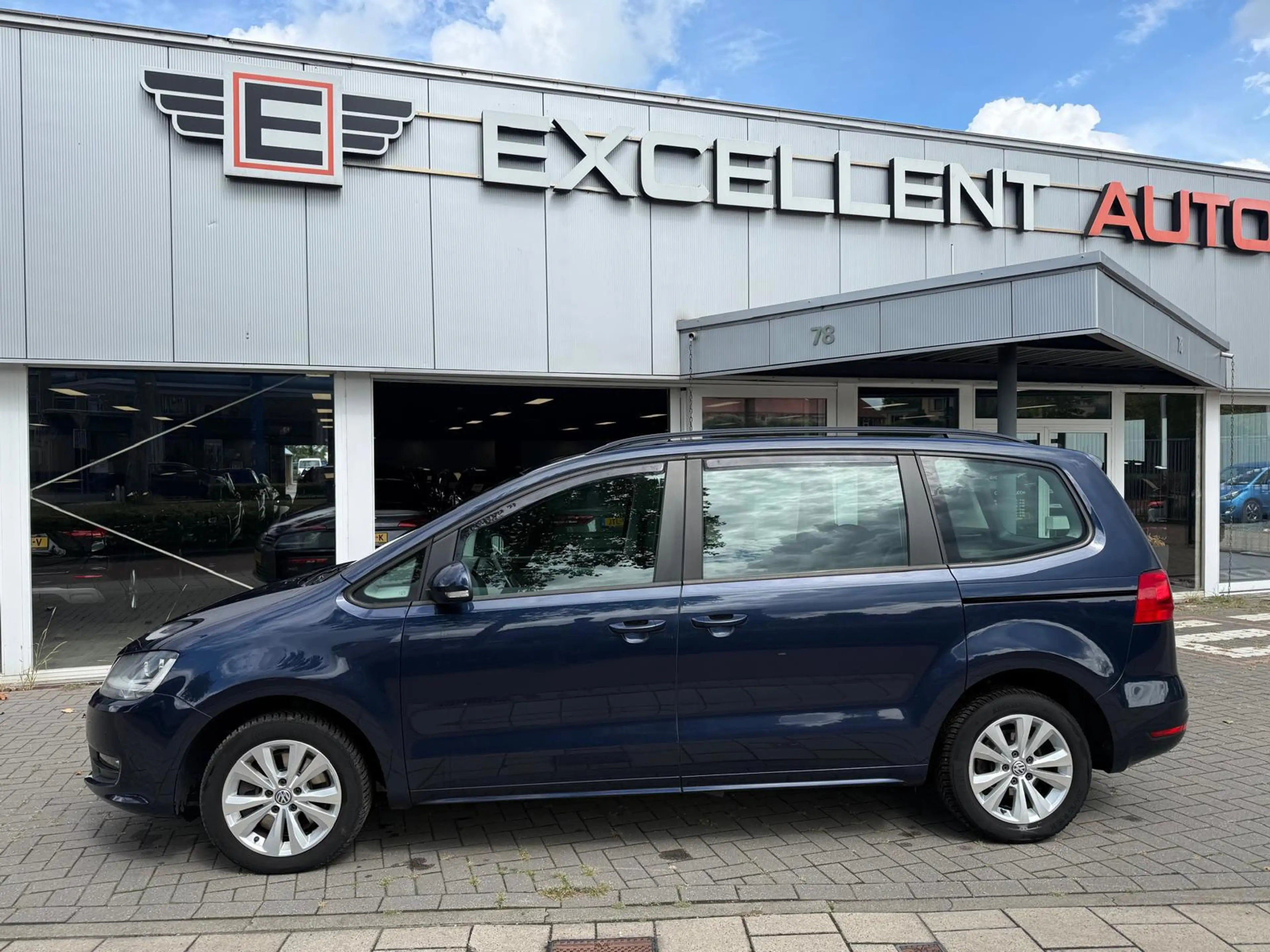 Volkswagen Sharan 1.4 TSI DSG Trendline — photo 2