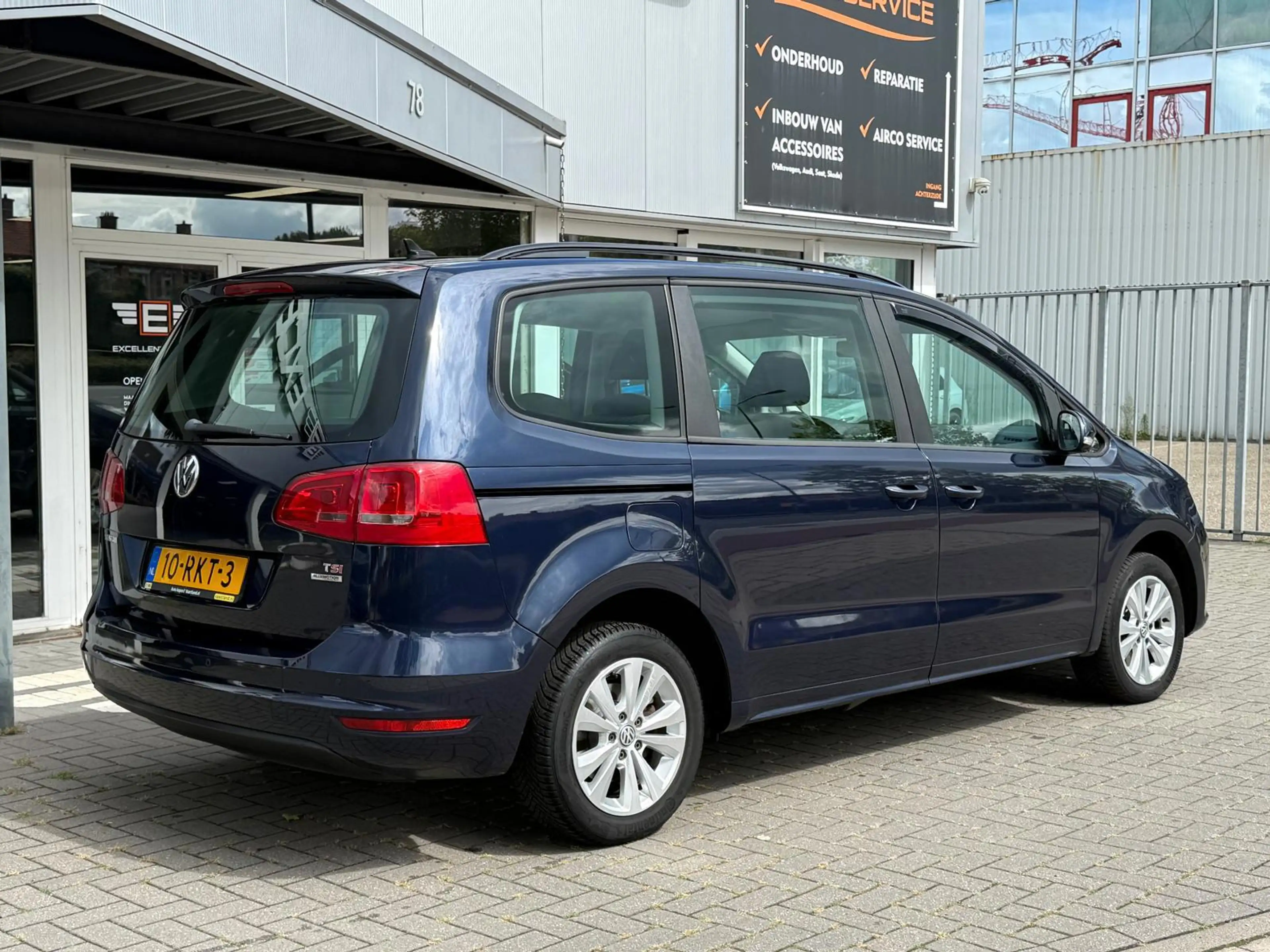 Volkswagen Sharan 1.4 TSI DSG Trendline — photo 8