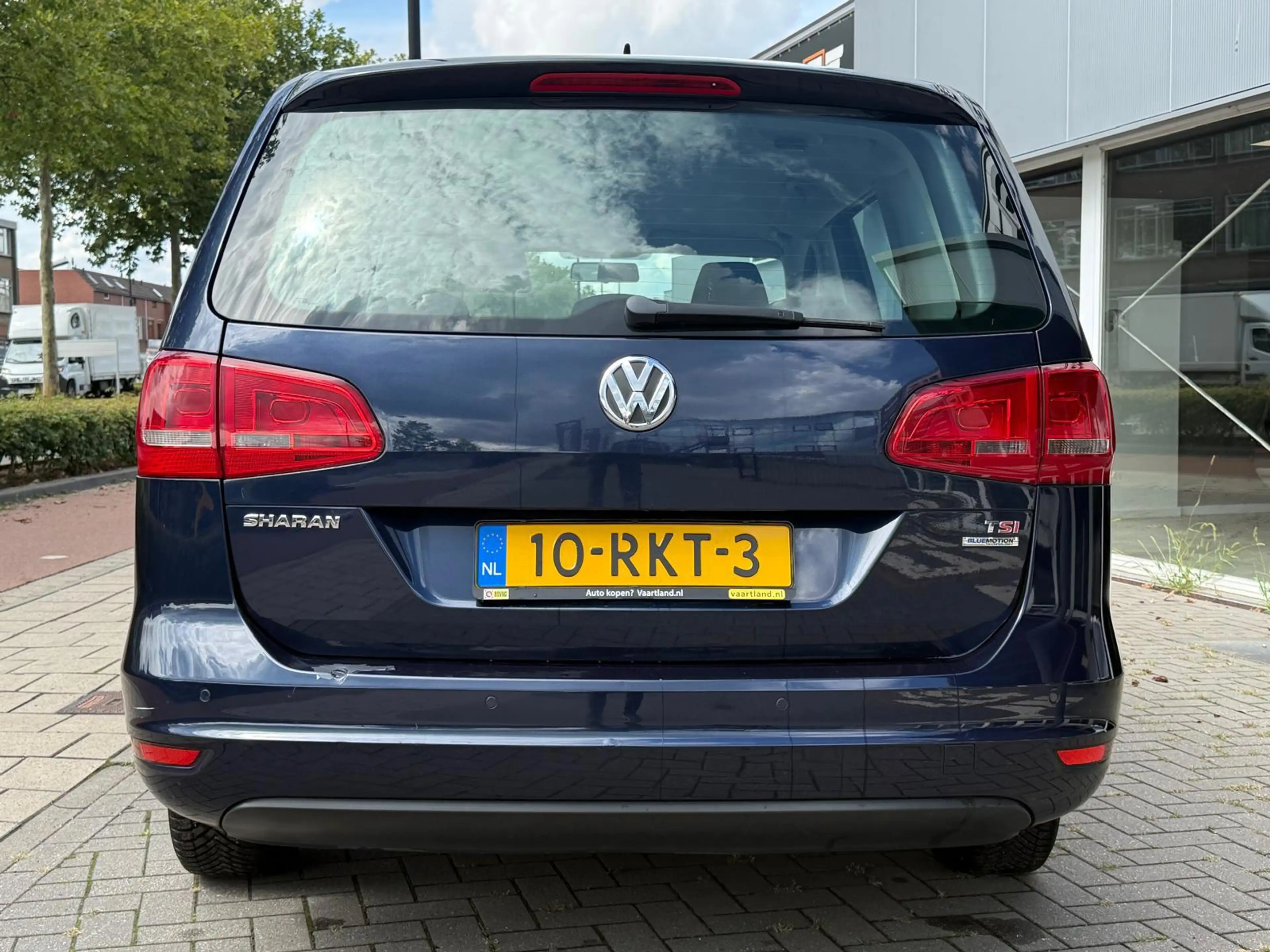 Volkswagen Sharan 1.4 TSI DSG Trendline — photo 4