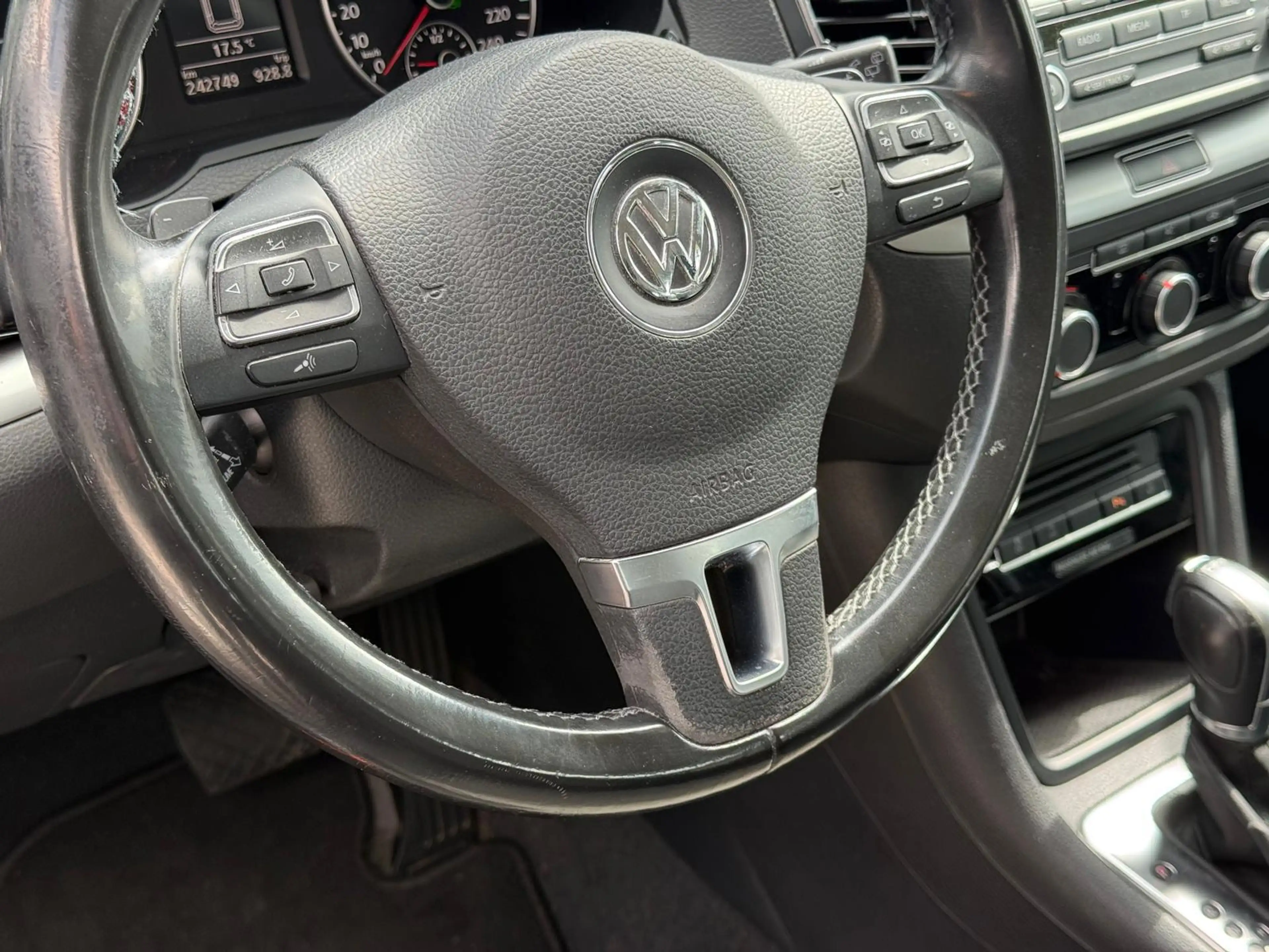 Volkswagen Sharan 1.4 TSI DSG Trendline — photo 17