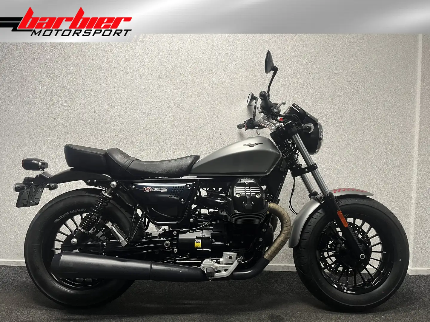 Moto Guzzi V 9 MOTOGUZZI BOBBER Gri - 1