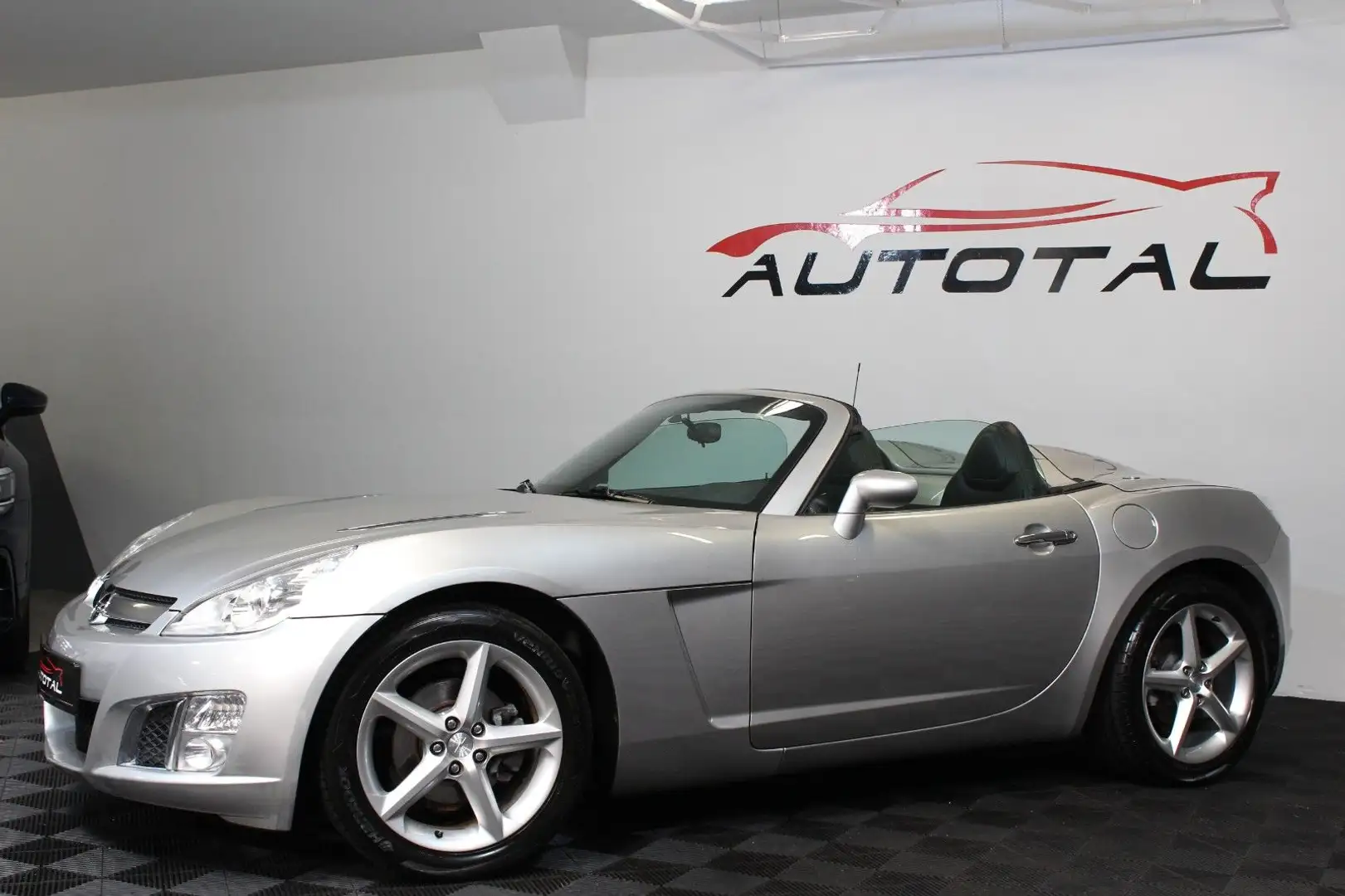 Opel GT *2.0 Turbo*Roadster*Leder*nur 55 tkm! Plateado - 2