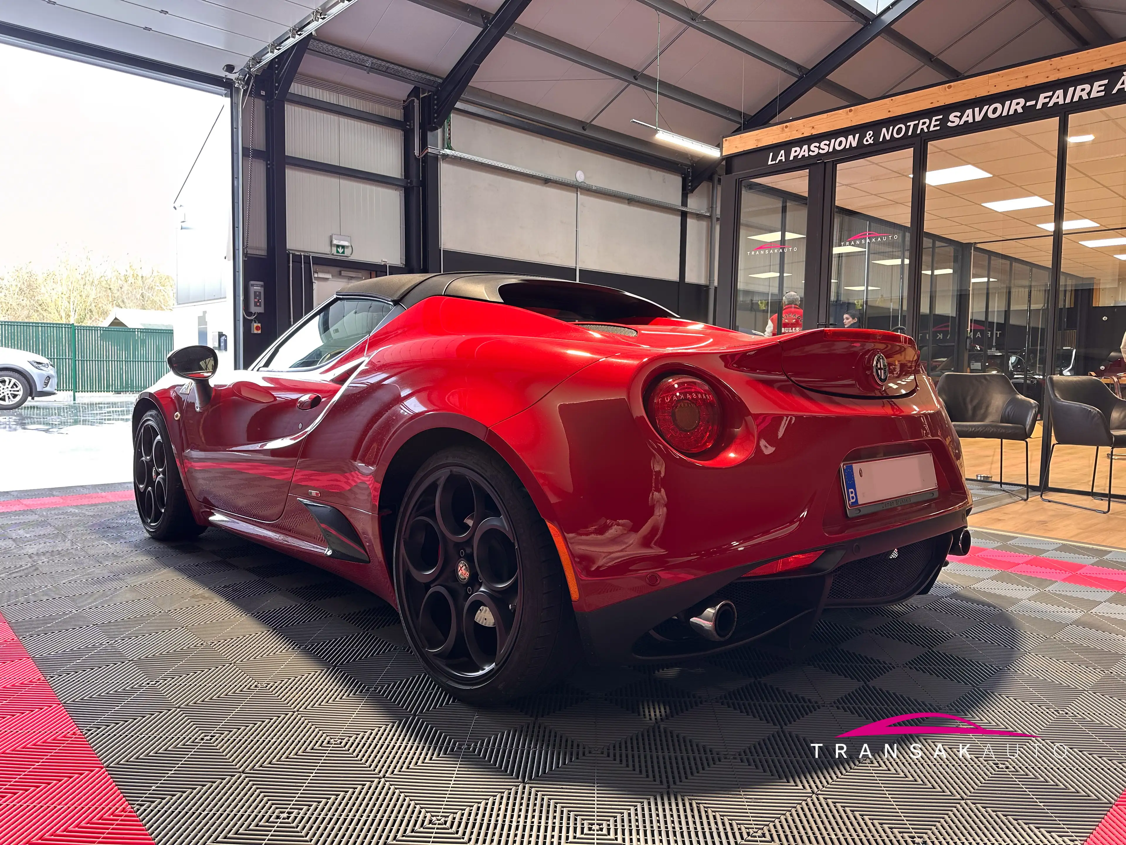 Alfa Romeo 4C 1.7 TBi SPIDER Garantie 12 mois — photo 6